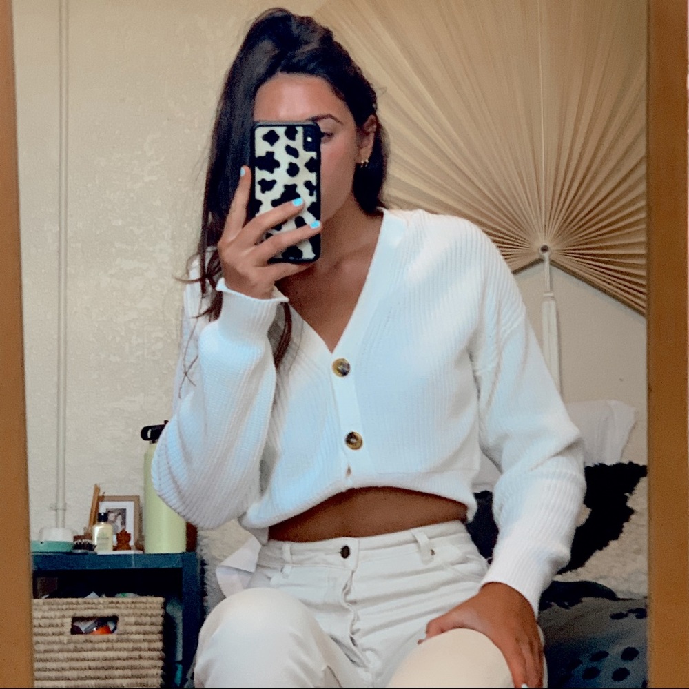 URBAN OUTFITTERS CROPPED CARDIGAN